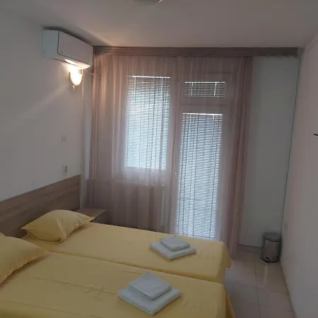 فندق Hotel Montana مونتانا