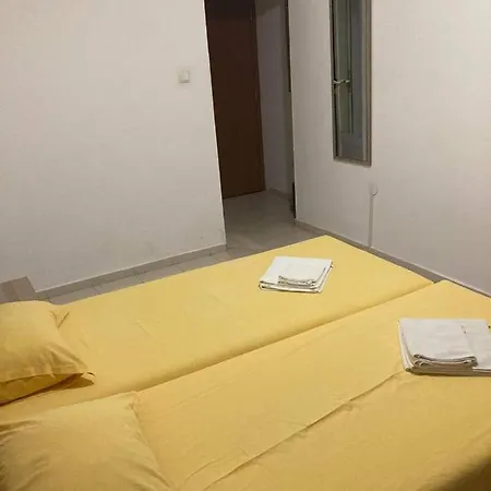 فندق Hotel Montana 3*