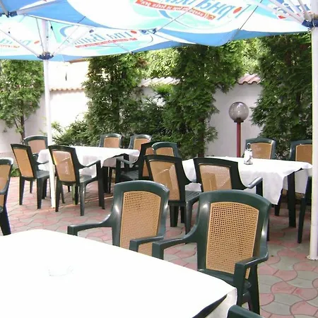 فندق Hotel Montana 3*