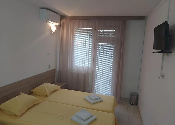 מלון Hotel Montana מונטנה