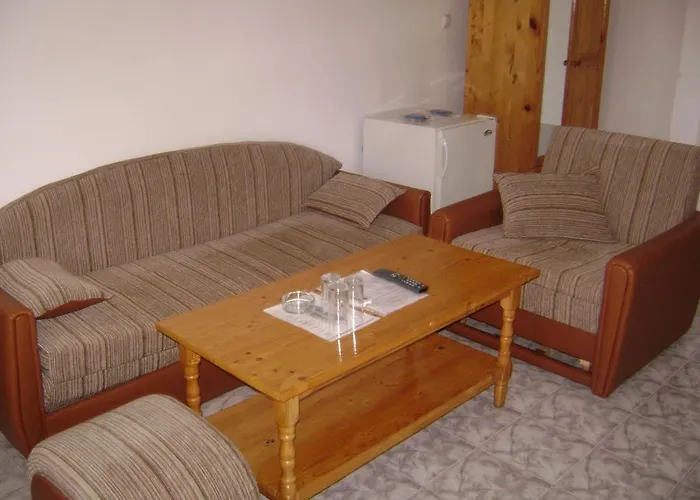 Hotel Montana מלון